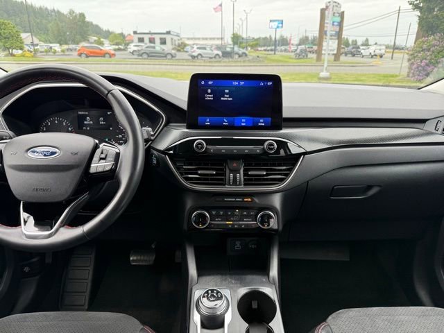 Used 2022 Ford Escape SEL w/ SEL Stealth AWD Package image 22