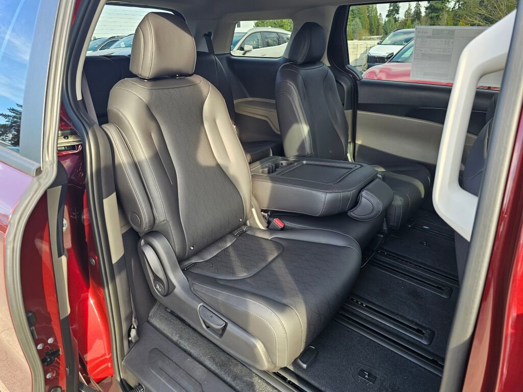 New 2026 Kia Carnival LXS image 28
