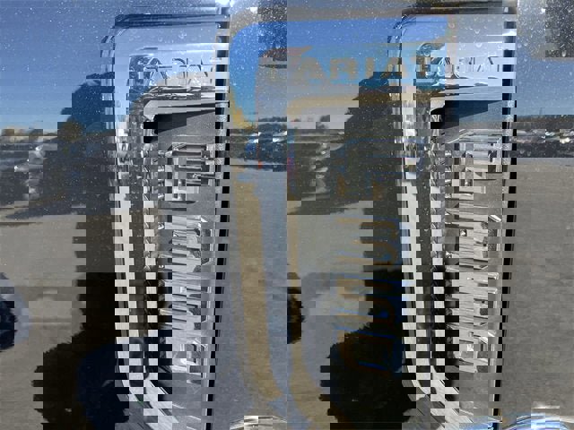 Used 2021 Ford F350 Lariat w/ Chrome Package image 31