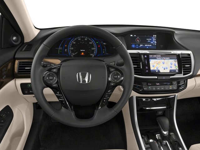 Used 2017 Honda Accord Touring image 7