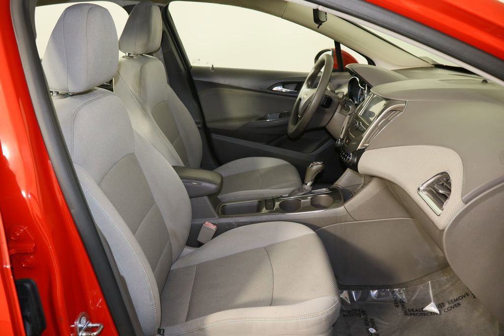 Used 2016 Chevrolet Cruze LT w/ Convenience Package image 19