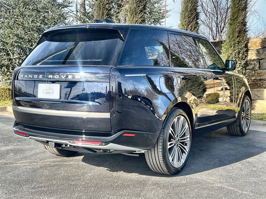 New 2026 Land Rover Range Rover SE image 5