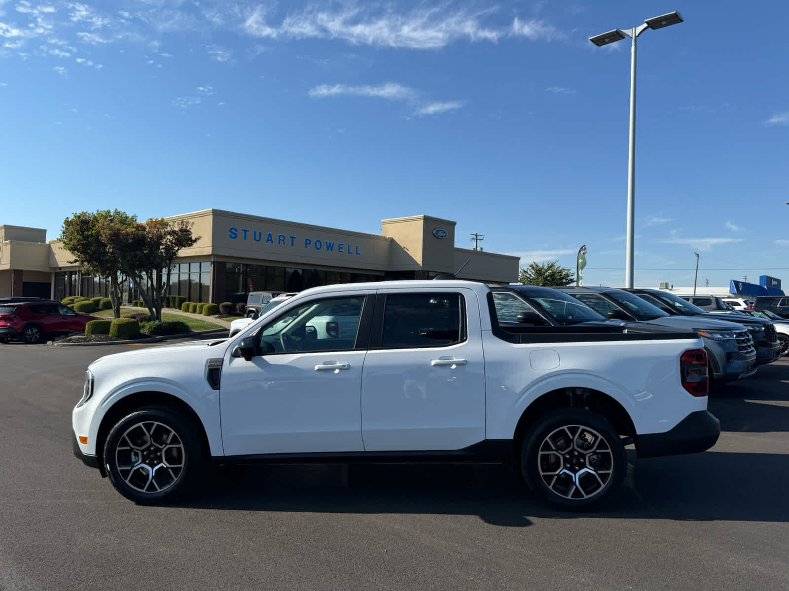 New 2026 Ford Maverick Lariat w/ 4K Tow Package AWD/4WD image 25
