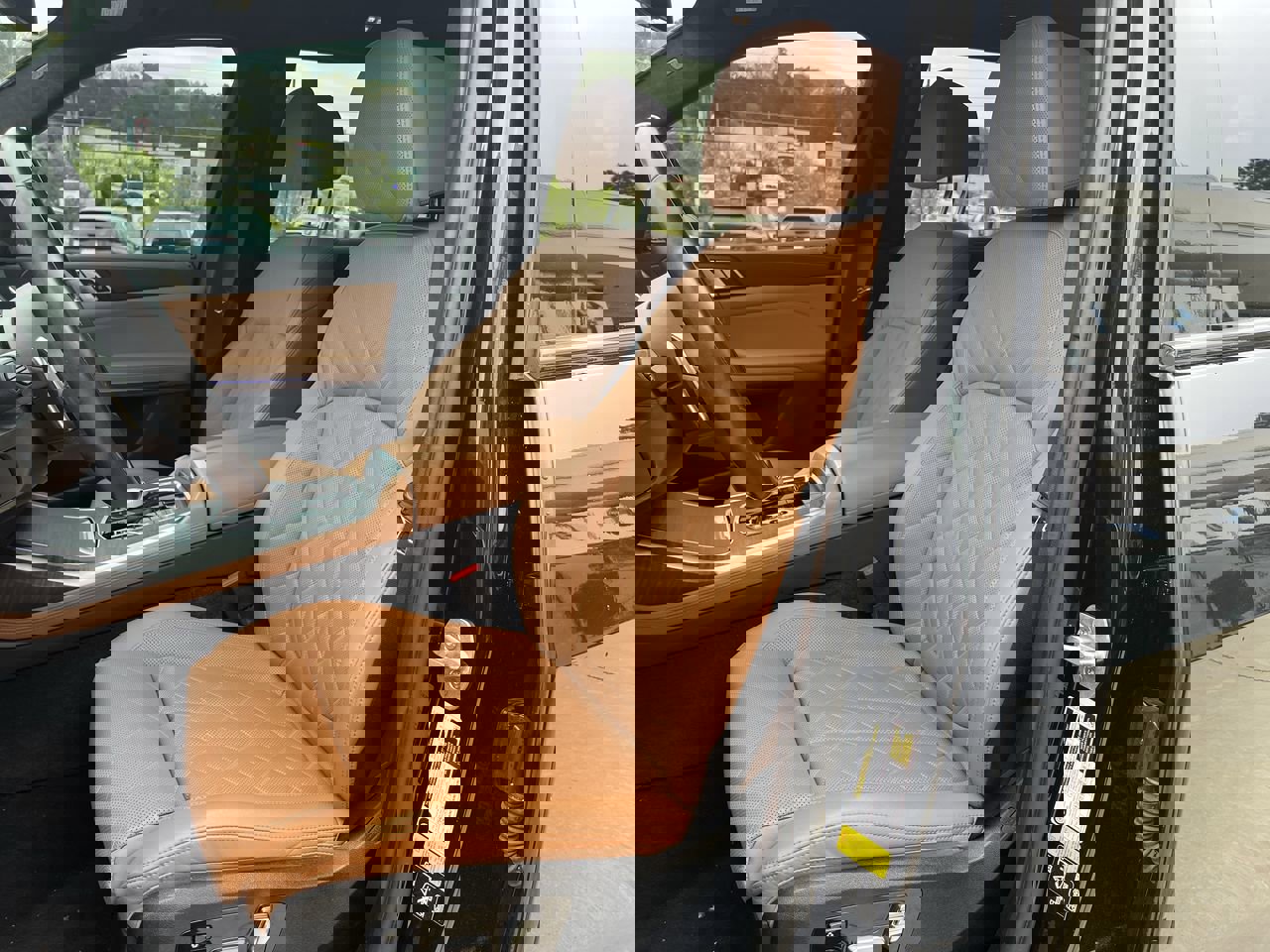 Certified 2023 BMW X7 xDrive40i w/ Executive Package image 14