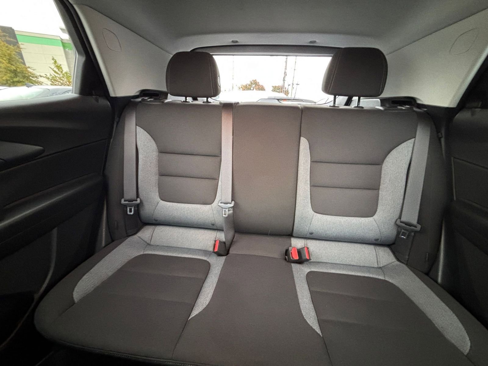 Used 2025 Chevrolet TrailBlazer LT image 37