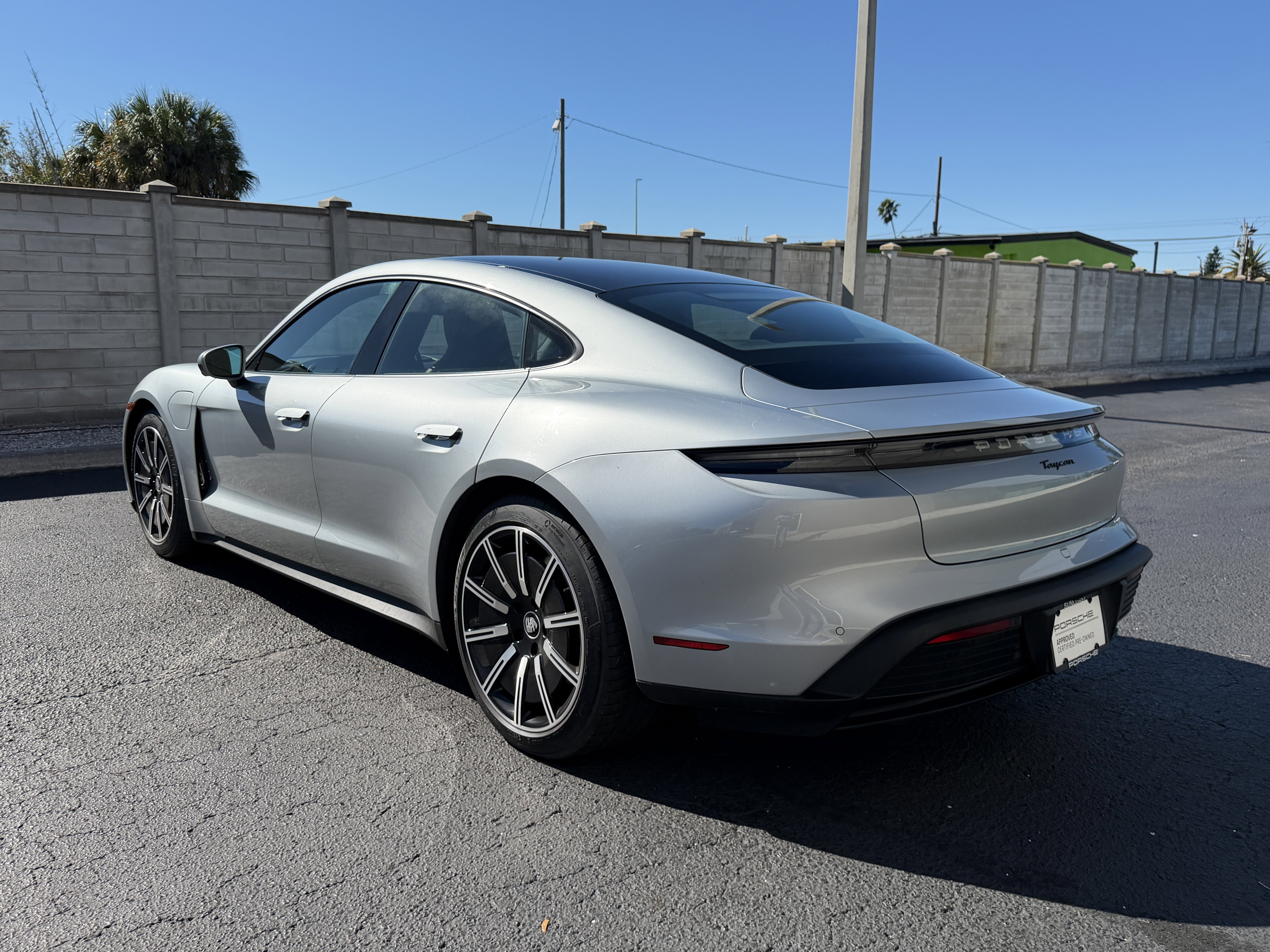 Certified 2023 Porsche Taycan image 3