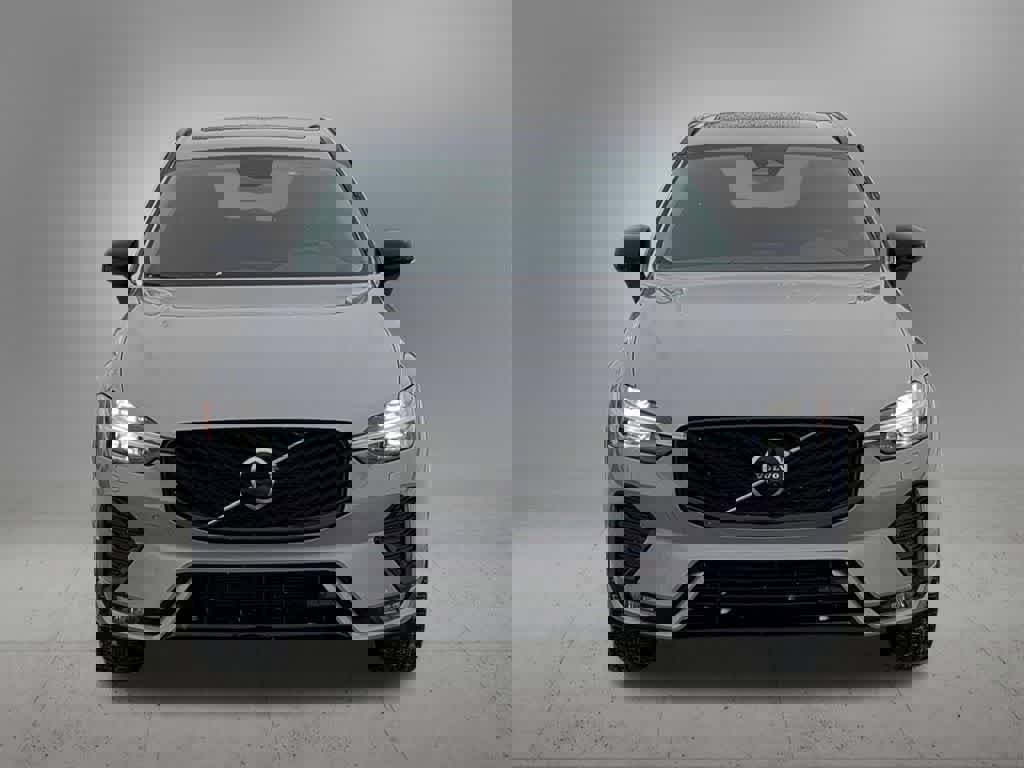 Used 2026 Volvo XC60 B5 Plus w/ Protection Package Premier image 9