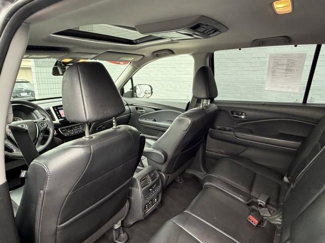 Used 2018 Honda Pilot Touring image 24