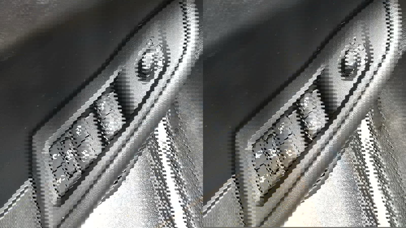 Used 2023 Jeep Grand Cherokee 4WD 4xe image 11