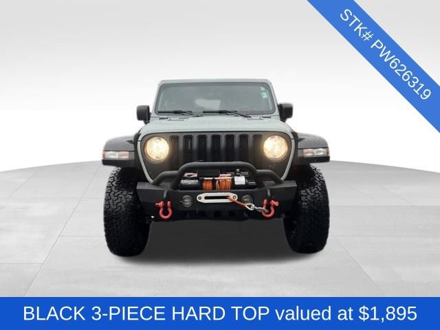 Used 2023 Jeep Wrangler Rubicon image 2