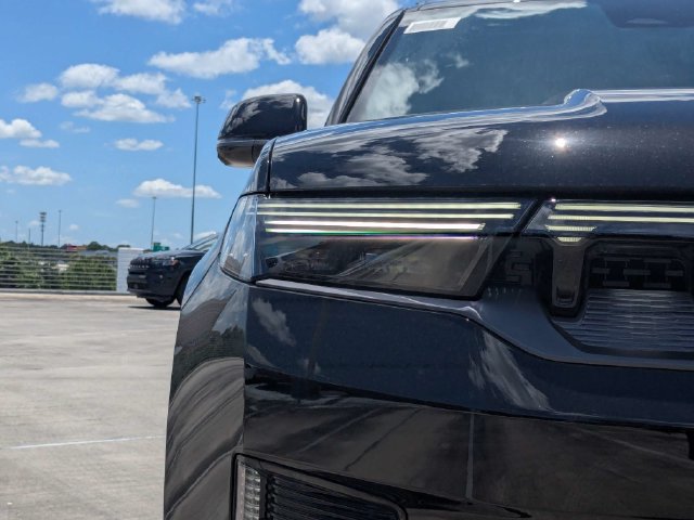New 2026 Jeep Grand Wagoneer L Summit AWD/4WD image 10