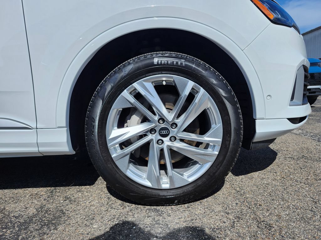 Certified 2023 Audi Q7 3.0T Premium Plus w/ Premium Plus Package AWD/4WD image 16