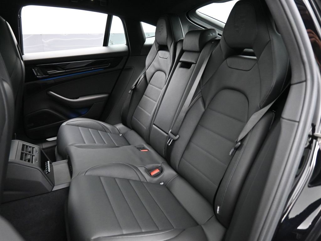 New 2026 Porsche Panamera 4 image 23