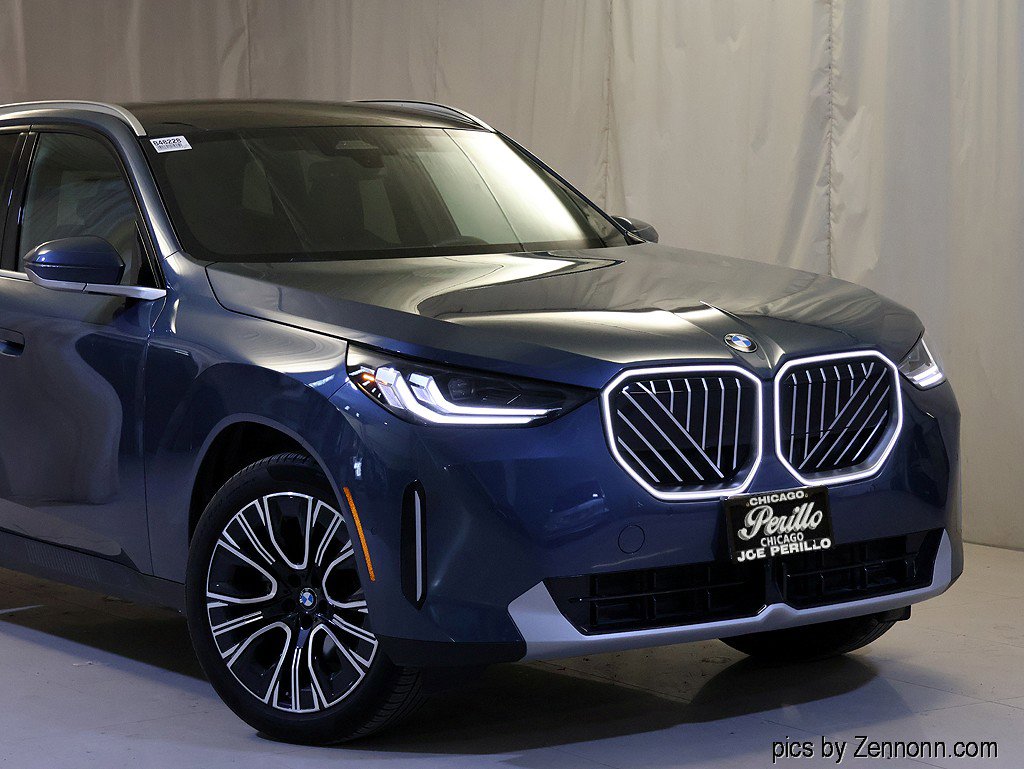 Used 2025 BMW X3 xDrive30i image 2