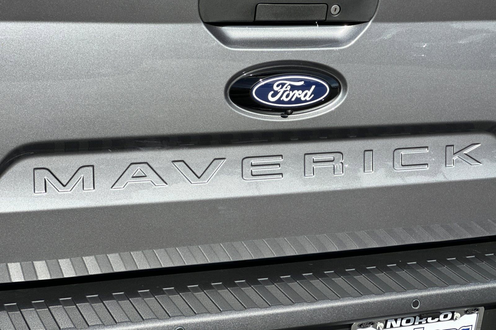New 2026 Ford Maverick XLT w/ Black Appearance Package image 25