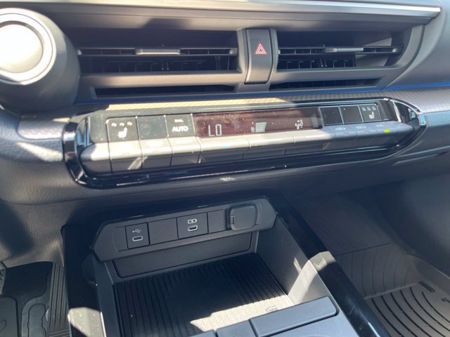 New 2026 Toyota Prius XLE FWD image 23