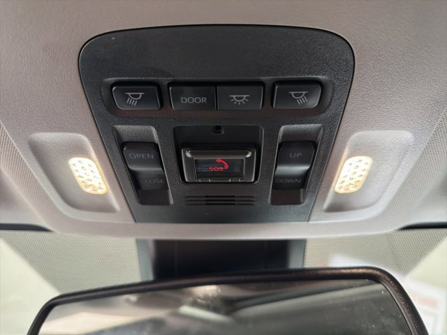 Used 2024 Toyota Camry SE image 25