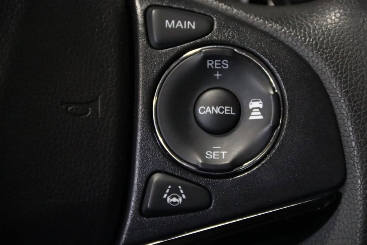 Used 2022 Honda HR-V EX image 16