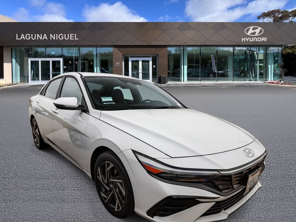 Certified 2025 Hyundai Elantra Limited