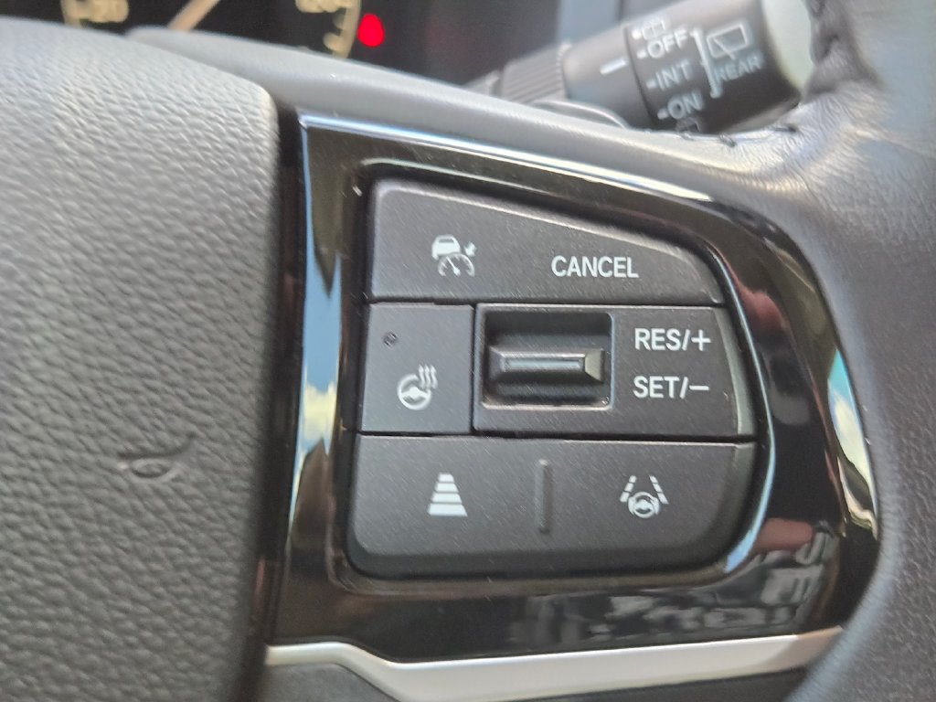 Used 2025 Honda Odyssey Elite image 24