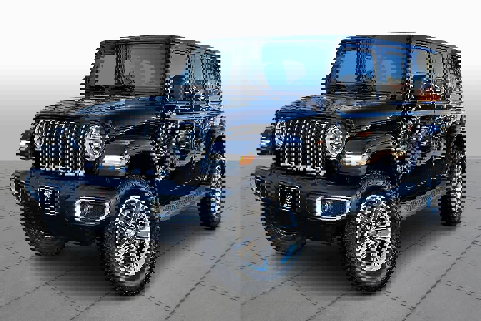 Used 2019 Jeep Wrangler Unlimited Sahara image 34