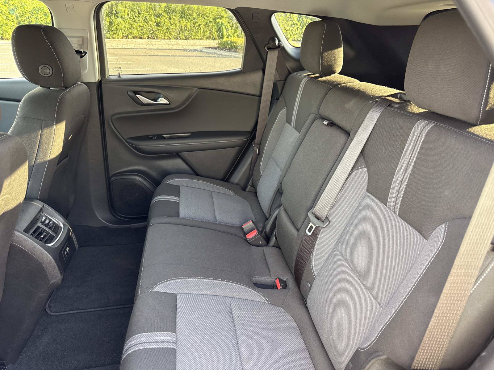Used 2024 Chevrolet Blazer LT w/ Convenience Package FWD image 11