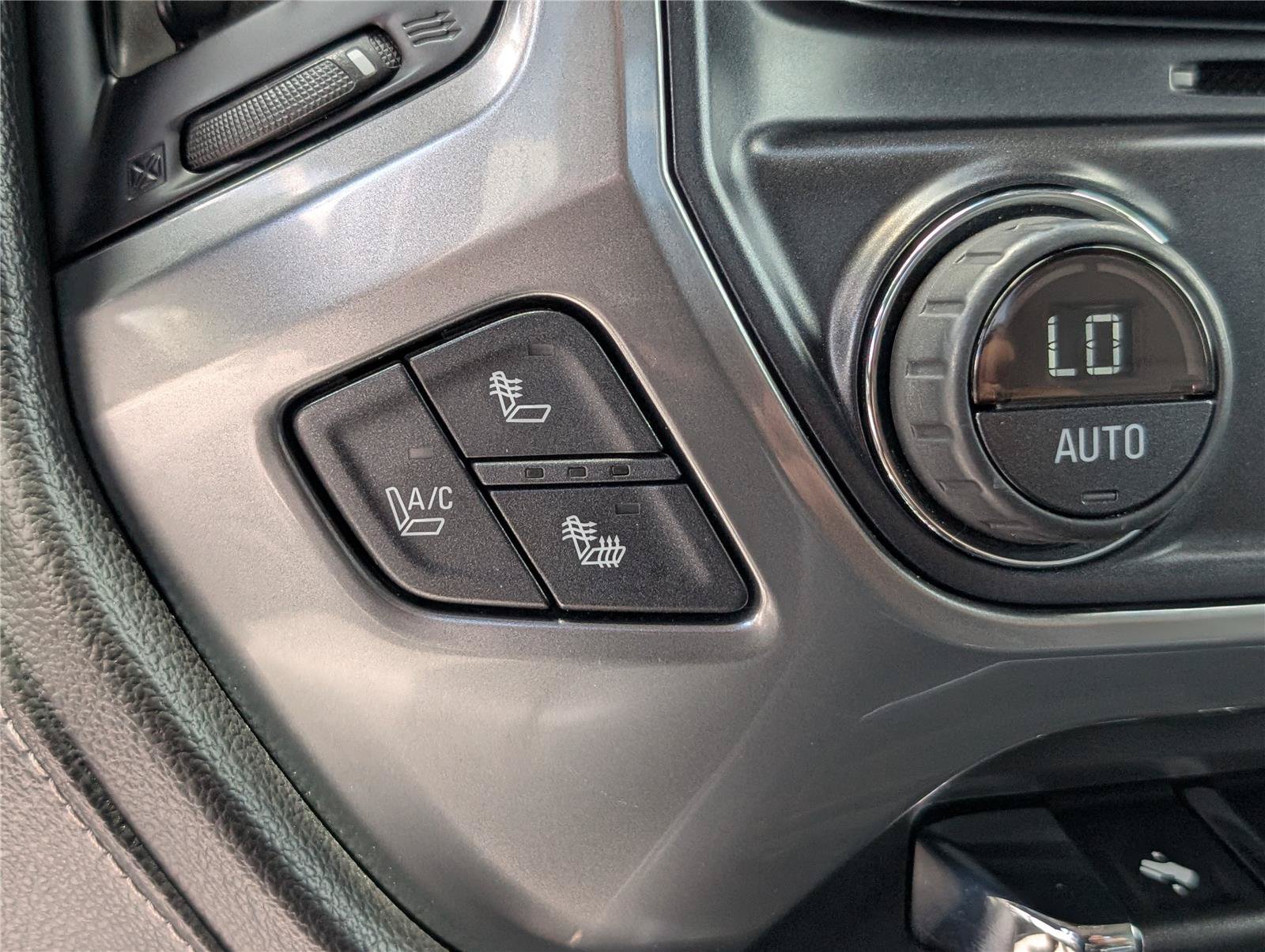Used 2015 Chevrolet Silverado 3500 LTZ w/ LTZ Plus Package AWD/4WD image 27