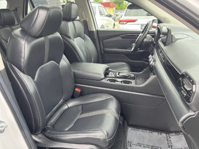 Used 2025 Honda Pilot Touring image 28