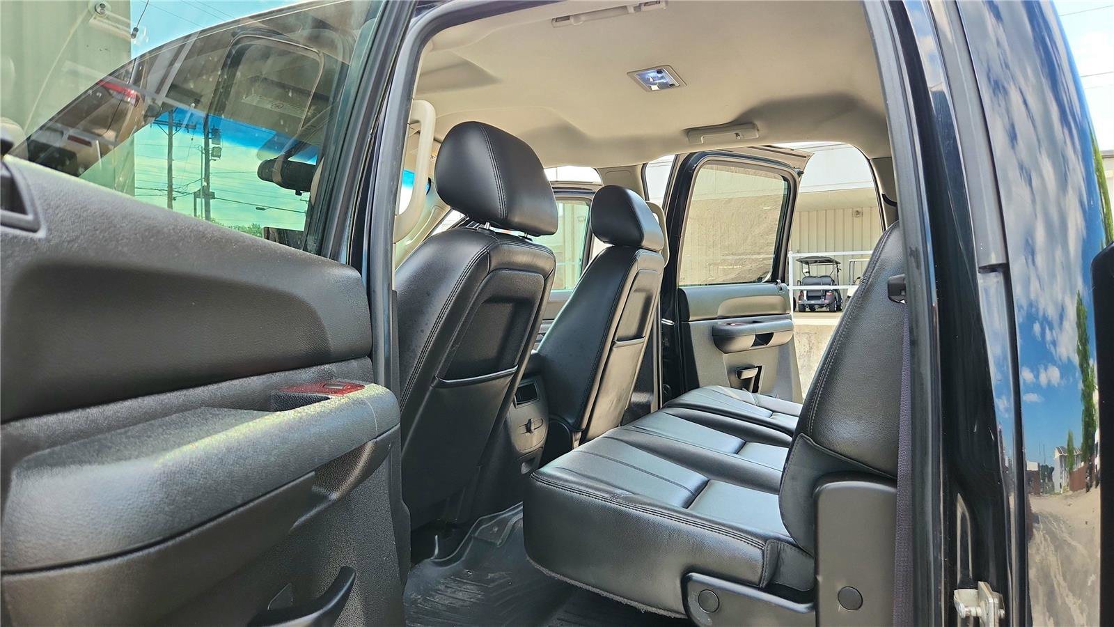 Used 2013 Chevrolet Silverado 2500 LT w/ Z71 Appearance Package AWD/4WD image 19
