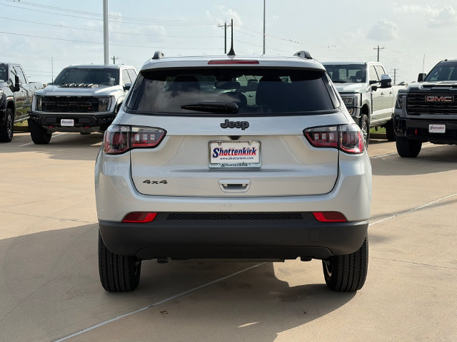 New 2026 Jeep Compass Latitude AWD/4WD image 4