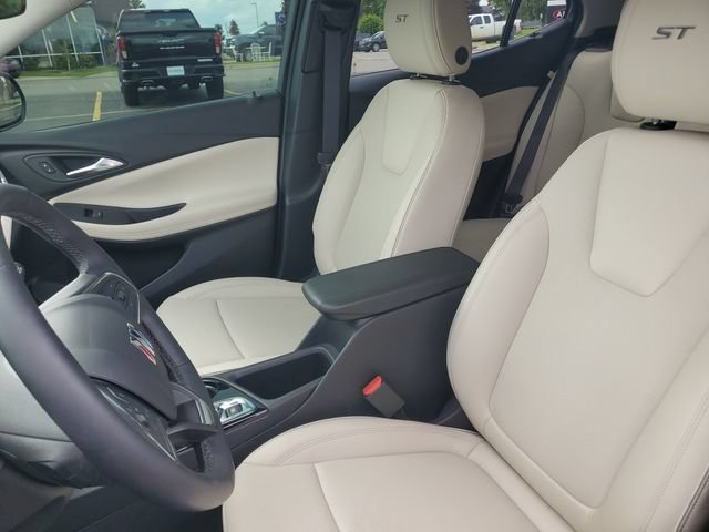 Certified 2026 Buick Encore GX Sport Touring w/ Advanced Technology Package FWD image 17