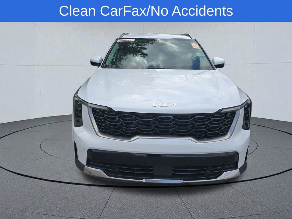 Used 2025 Kia Sorento S AWD/4WD image 2