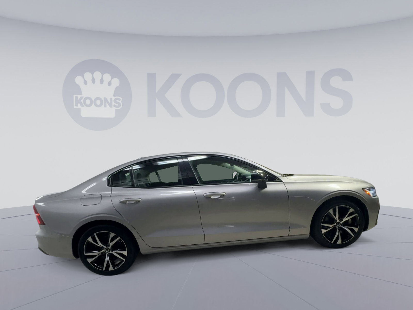 Used 2024 Volvo S60 B5 Core FWD image 12