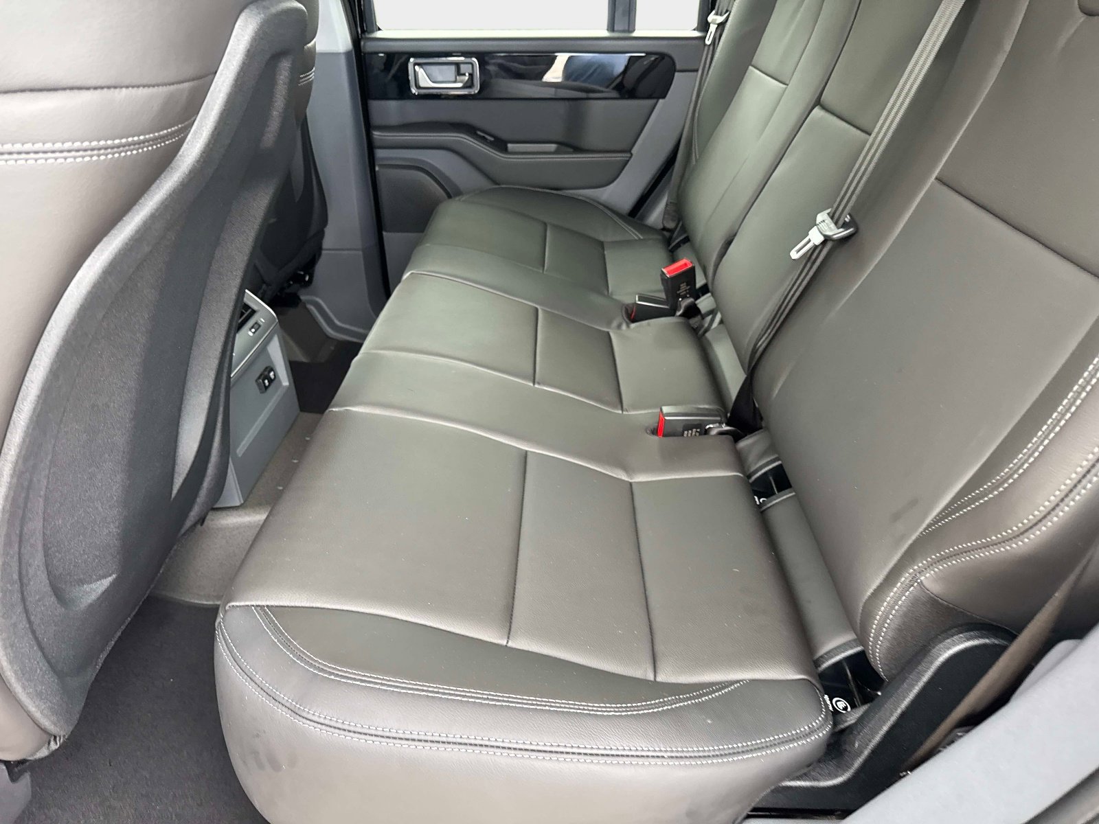 New 2025 INEOS Grenadier Fieldmaster Edition image 12