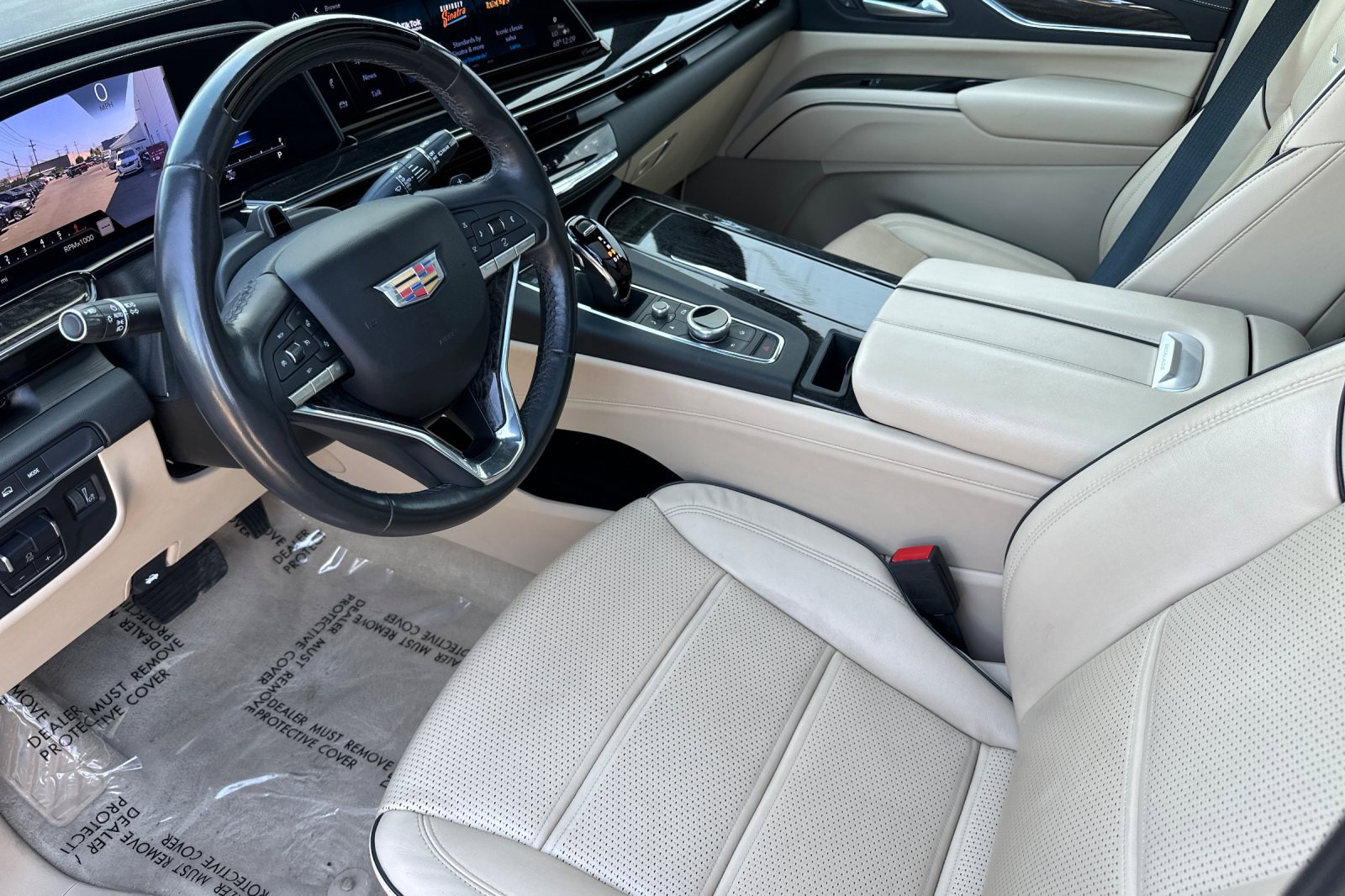 Certified 2023 Cadillac Escalade Premium Luxury w/ Performance Package image 10