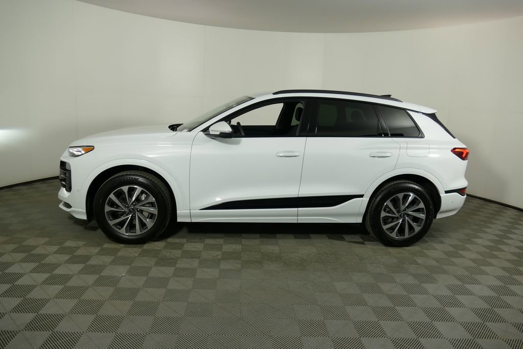 Certified 2025 Audi Q6 e-tron Premium w/ Convenience Package image 26