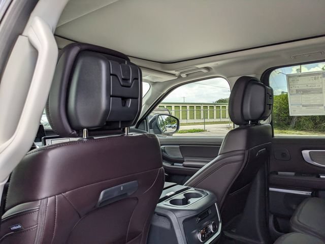 New 2026 Ford Expedition Platinum w/ Platinum Ultimate Package AWD/4WD image 18