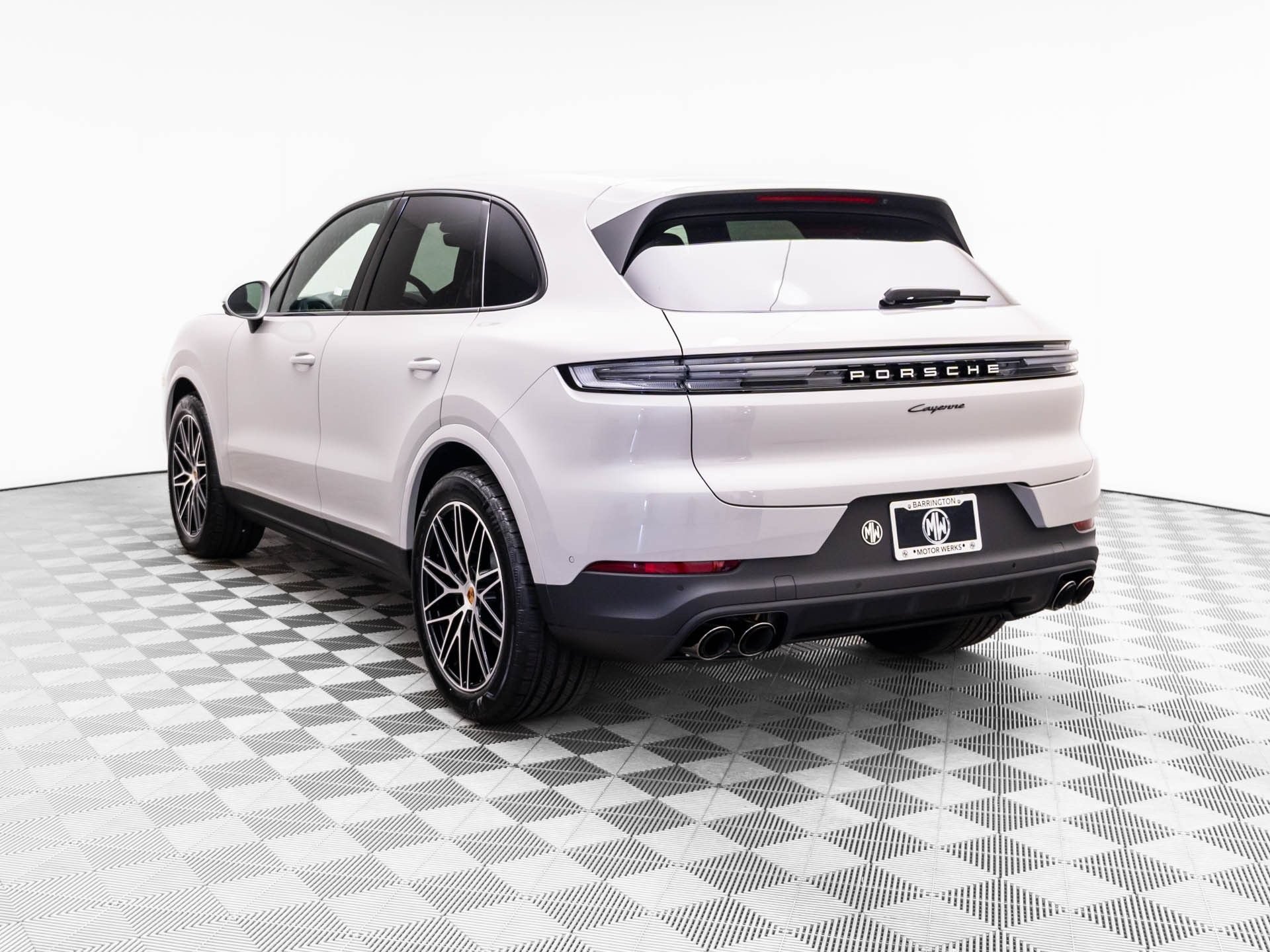 New 2026 Porsche Cayenne AWD/4WD image 3