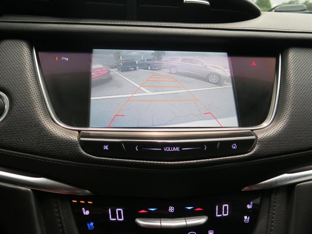 Used 2017 Cadillac XT5 Premium Luxury FWD image 18