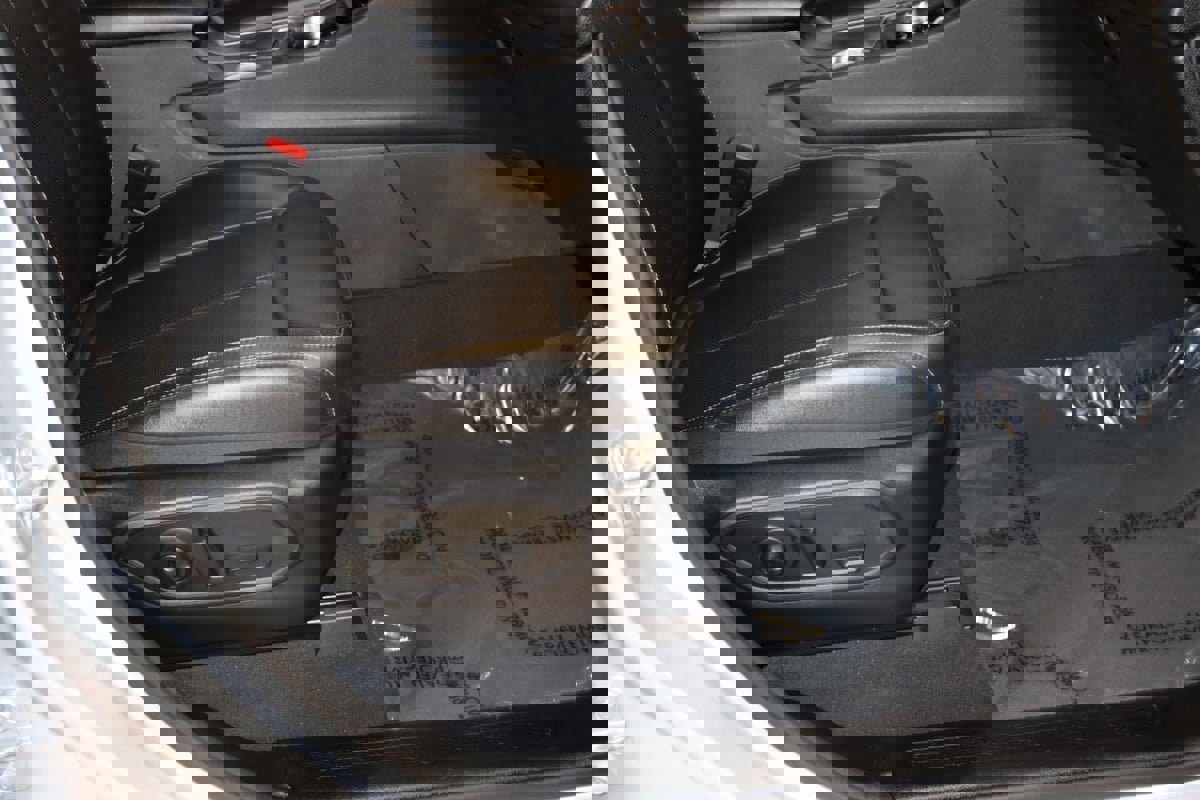 Used 2024 Jeep Grand Cherokee L Limited w/ Luxury Tech Group II image 55