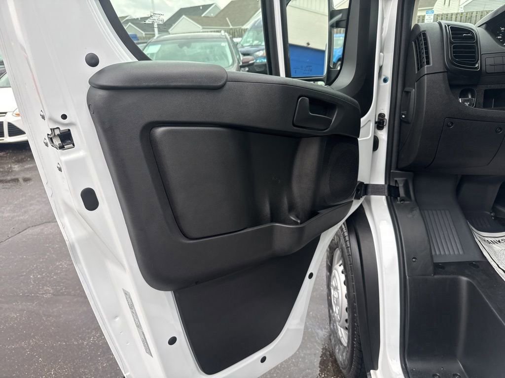 Used 2024 RAM ProMaster 2500 FWD image 12