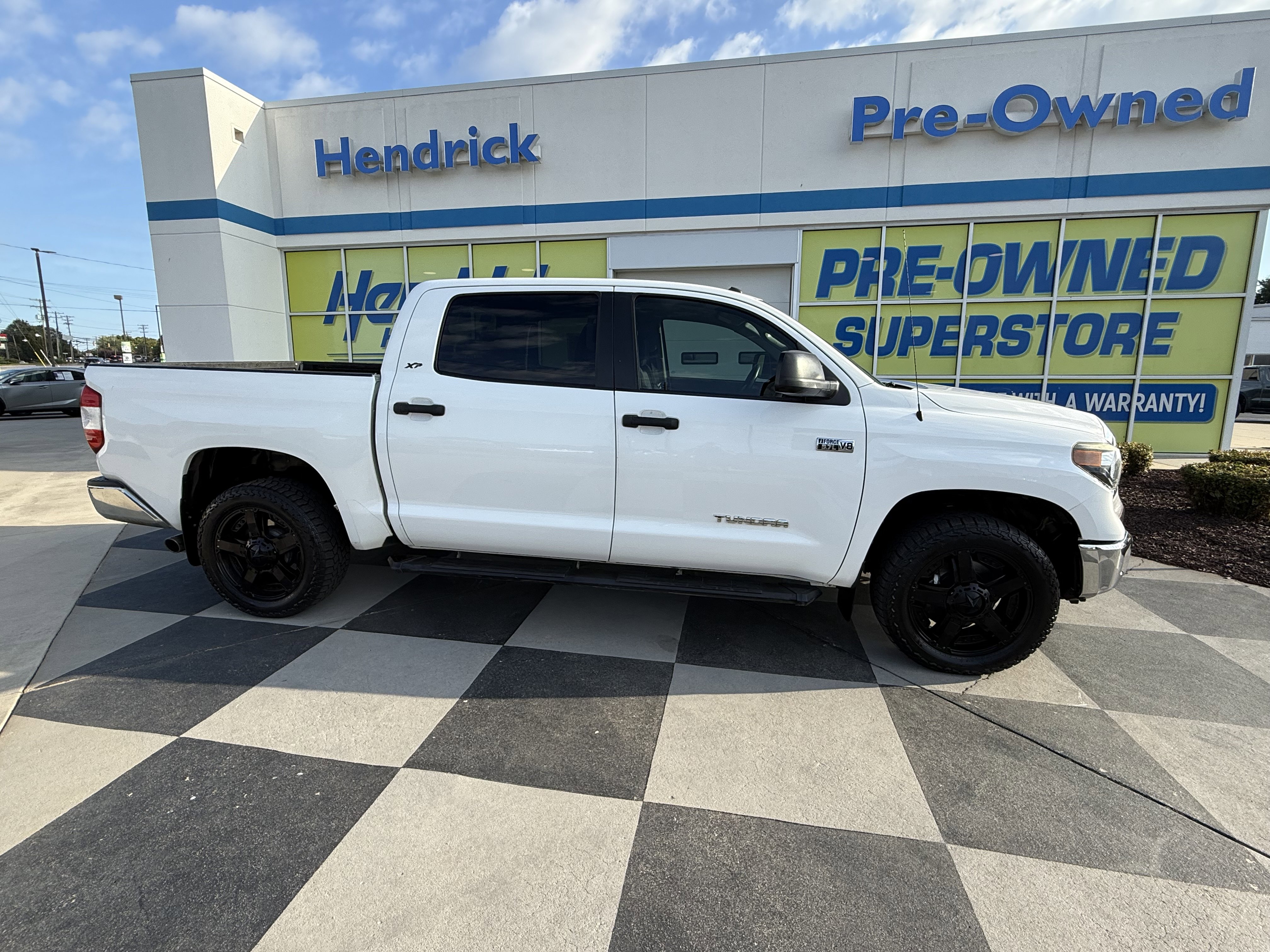 Used 2019 Toyota Tundra SR5 image 2