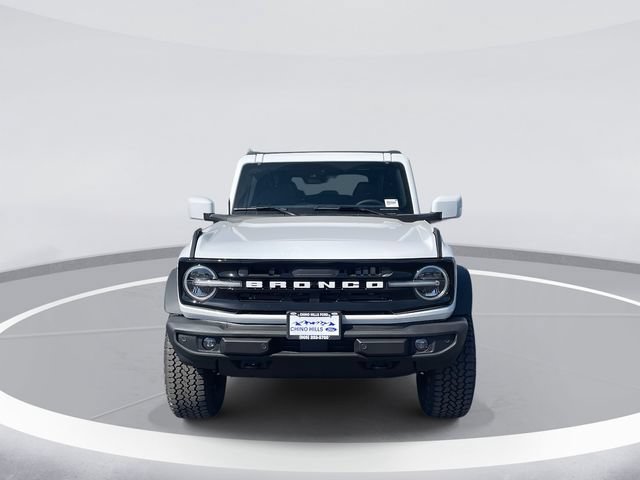 New 2026 Ford Bronco Outer Banks w/ Sasquatch Package AWD/4WD image 2