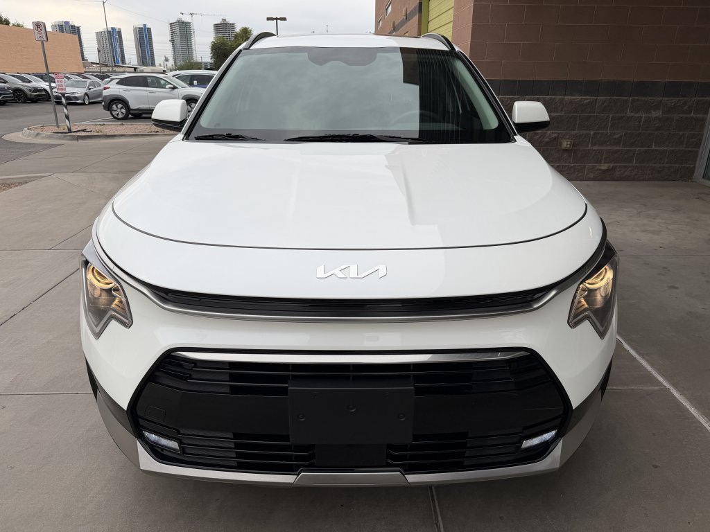 Used 2023 Kia Niro EX Touring image 10