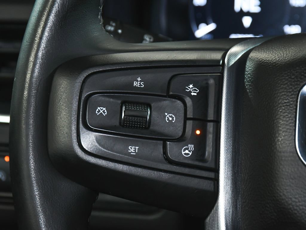 Used 2023 GMC Yukon XL SLT w/ SLT Premium Package image 29