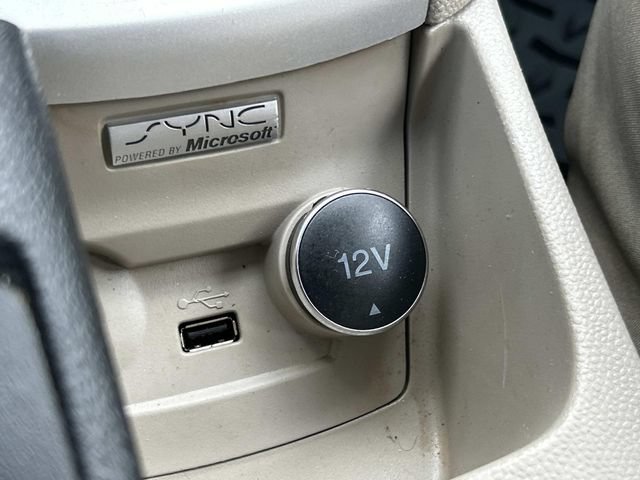 Used 2014 Ford Fiesta SE FWD image 33