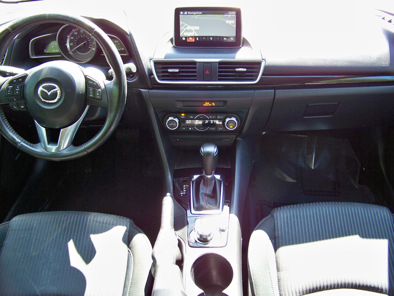Used 2014 MAZDA MAZDA3 i Touring w/ Technology Package FWD image 19
