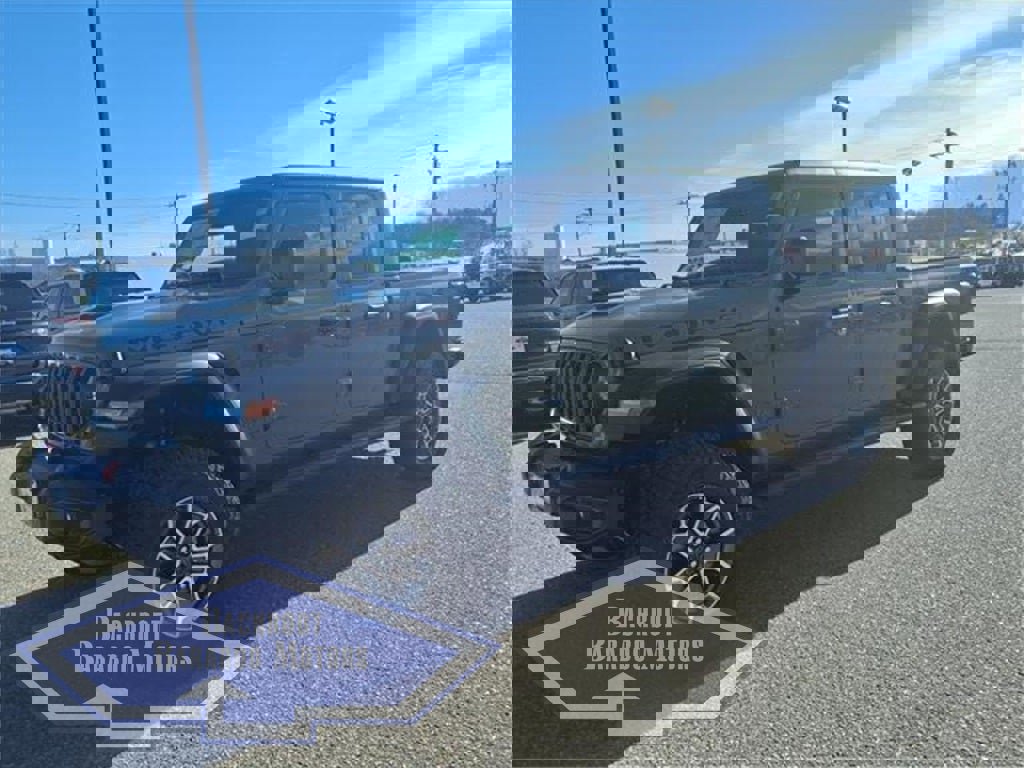 New 2026 Jeep Gladiator Mojave w/ Safety Group image 10