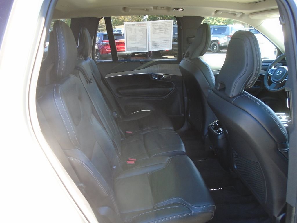 Used 2022 Volvo XC90 T6 Inscription w/ Advanced Package image 10