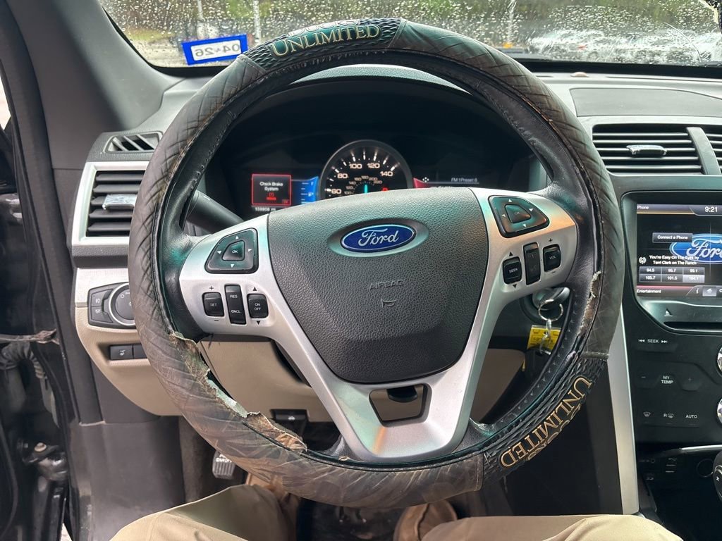 Used 2015 Ford Explorer XLT w/ Equipment Group 202A image 12